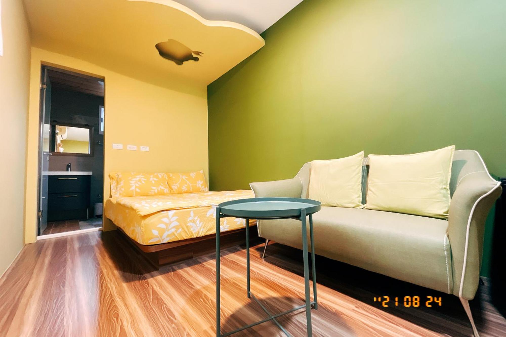 Little Ryukyu Hermit Crab Homestay остров Ламай Екстериор снимка